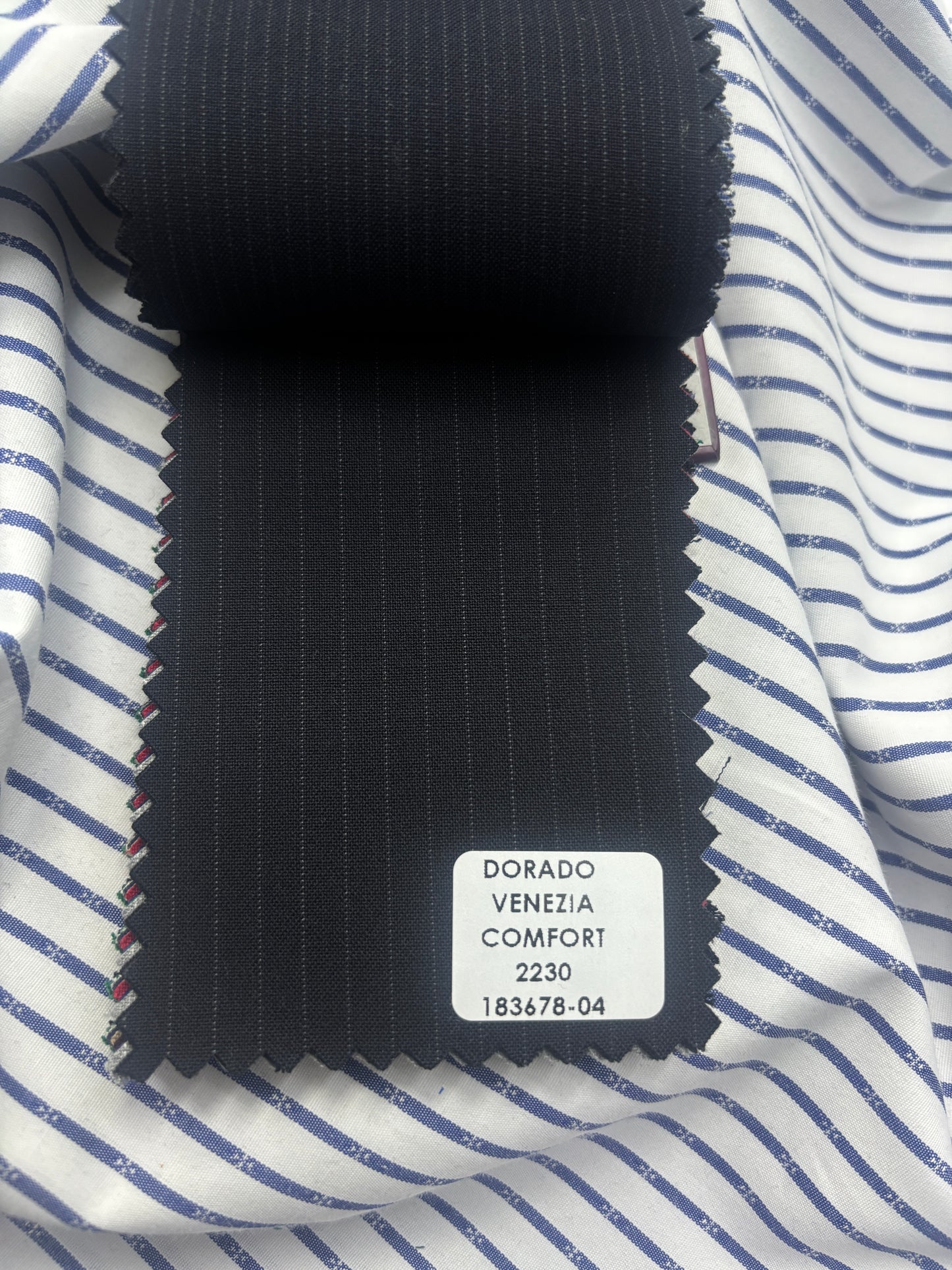 DORADO VENEZIA RAYA TIZA - CON SPANDEX