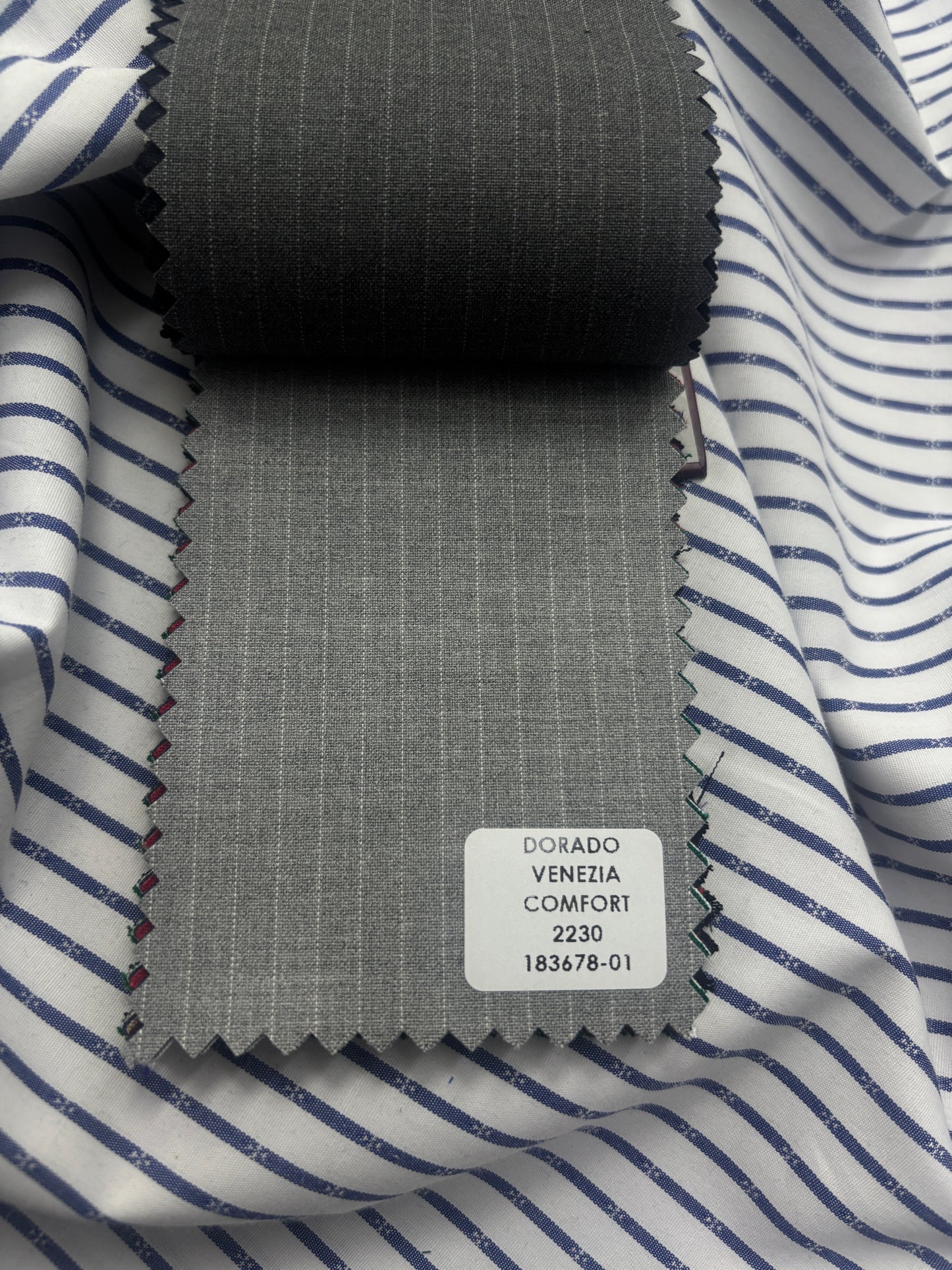 DORADO VENEZIA RAYA TIZA - CON SPANDEX