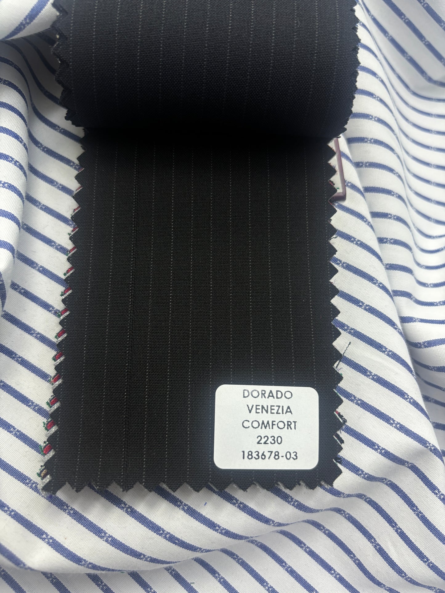 DORADO VENEZIA RAYA TIZA - CON SPANDEX