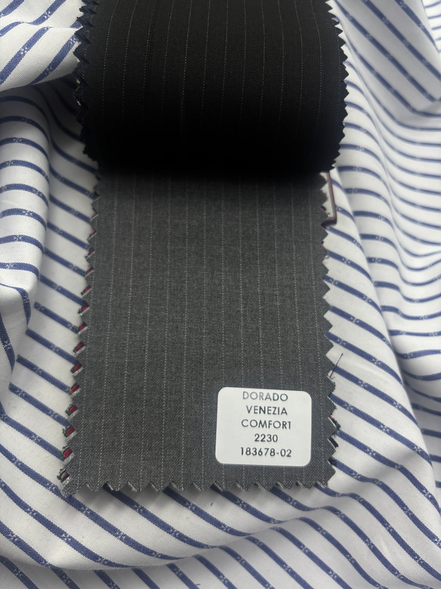DORADO VENEZIA RAYA TIZA - CON SPANDEX